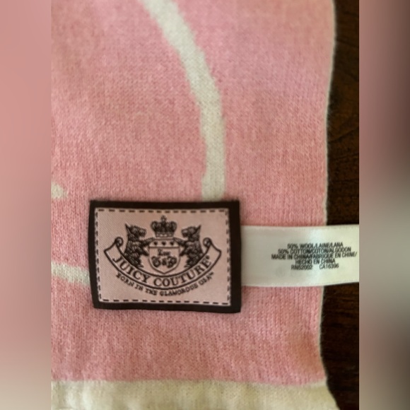 Vintage Juicy Couture wool scarf - Picture 3 of 6